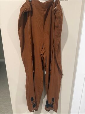 Ellen Tracy Copper Embroider pants